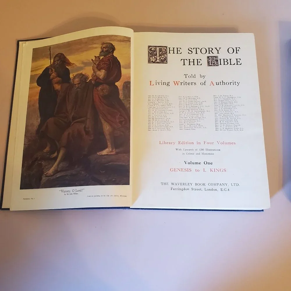 The Story Of The Bible Volumes 1 And 2 Waverley Book Co Staging‎ Decor Set